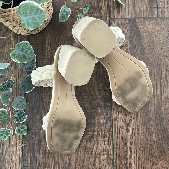 Dolce Vita Natie Woven Sandal in Ivory - Picture 8 of 10